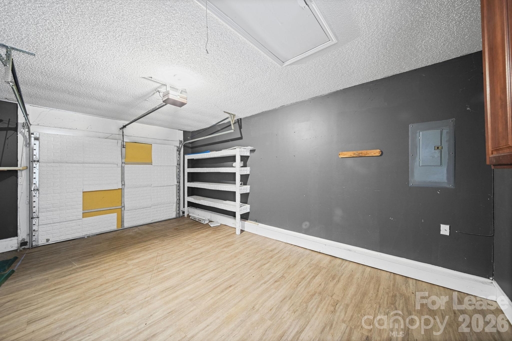 1012 Ridgefield Circle - Photo 17