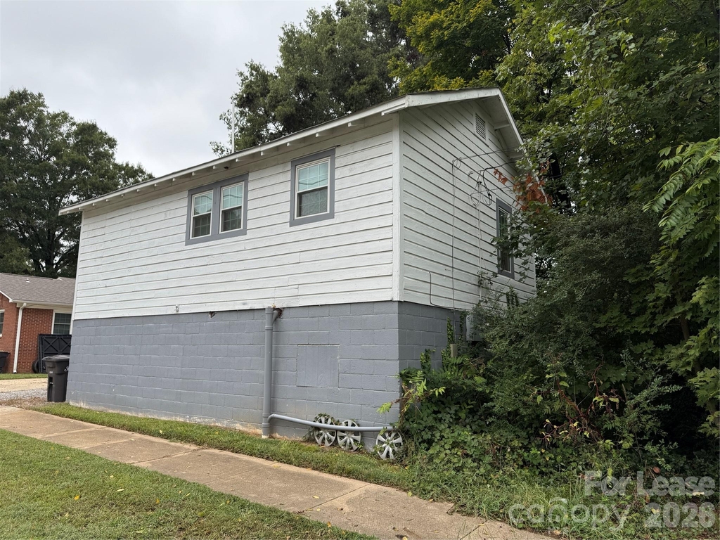 1227 5th Street - Photo 9