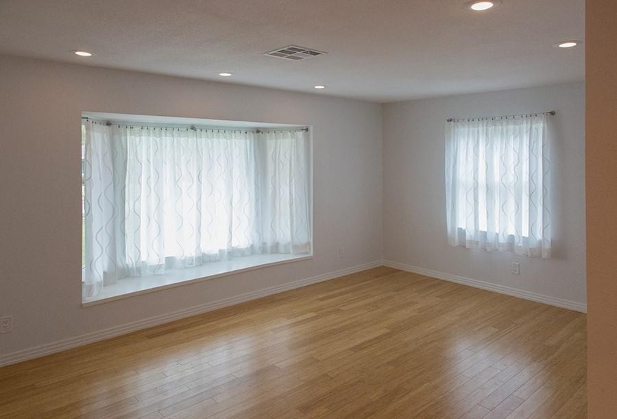 628 Dumont Drive - Photo 5