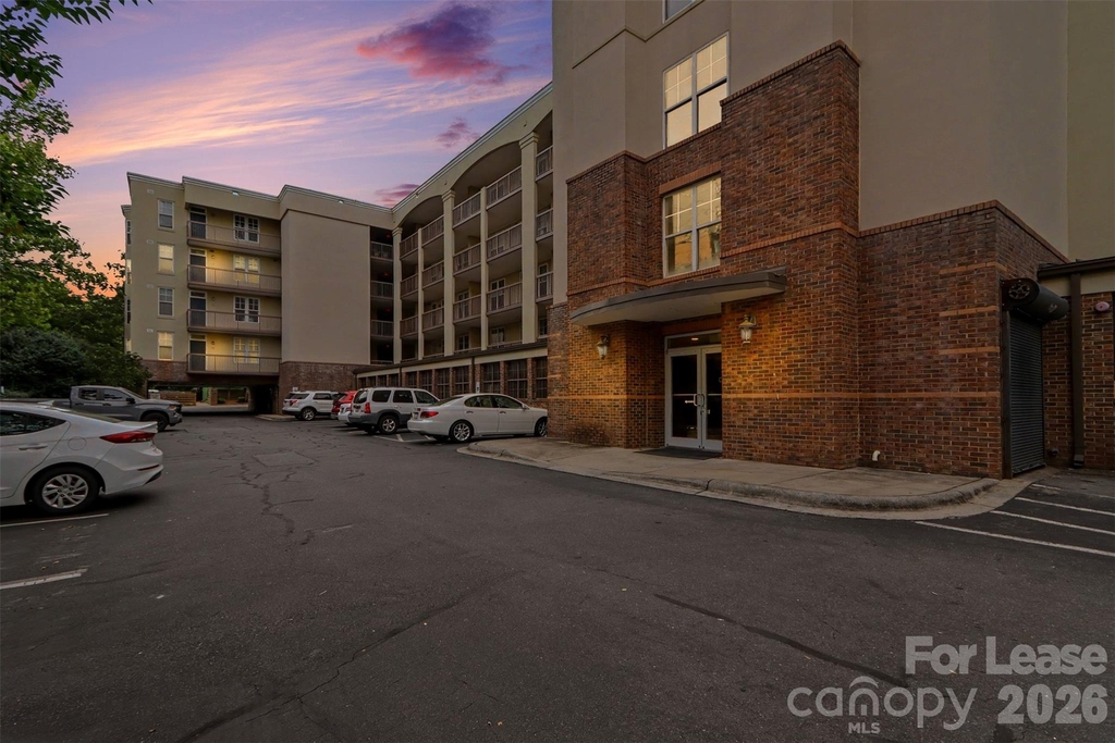 405 W 7th Street - Photo 21