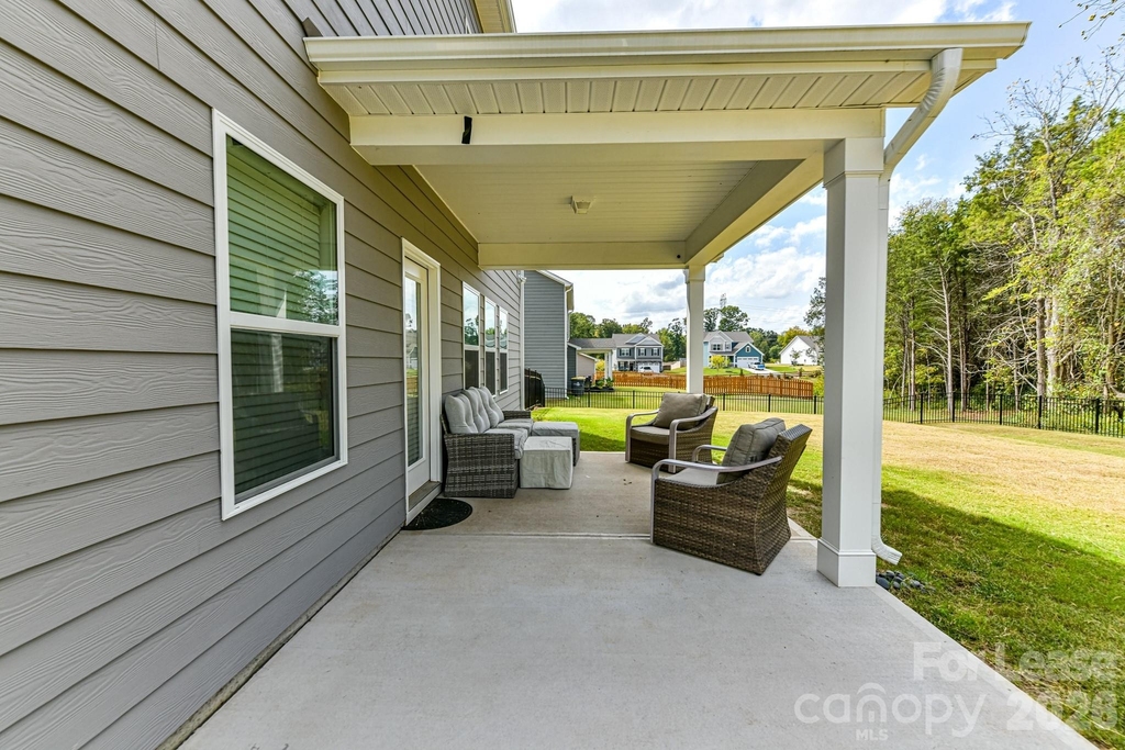 4621 Rosalyn Lane - Photo 40