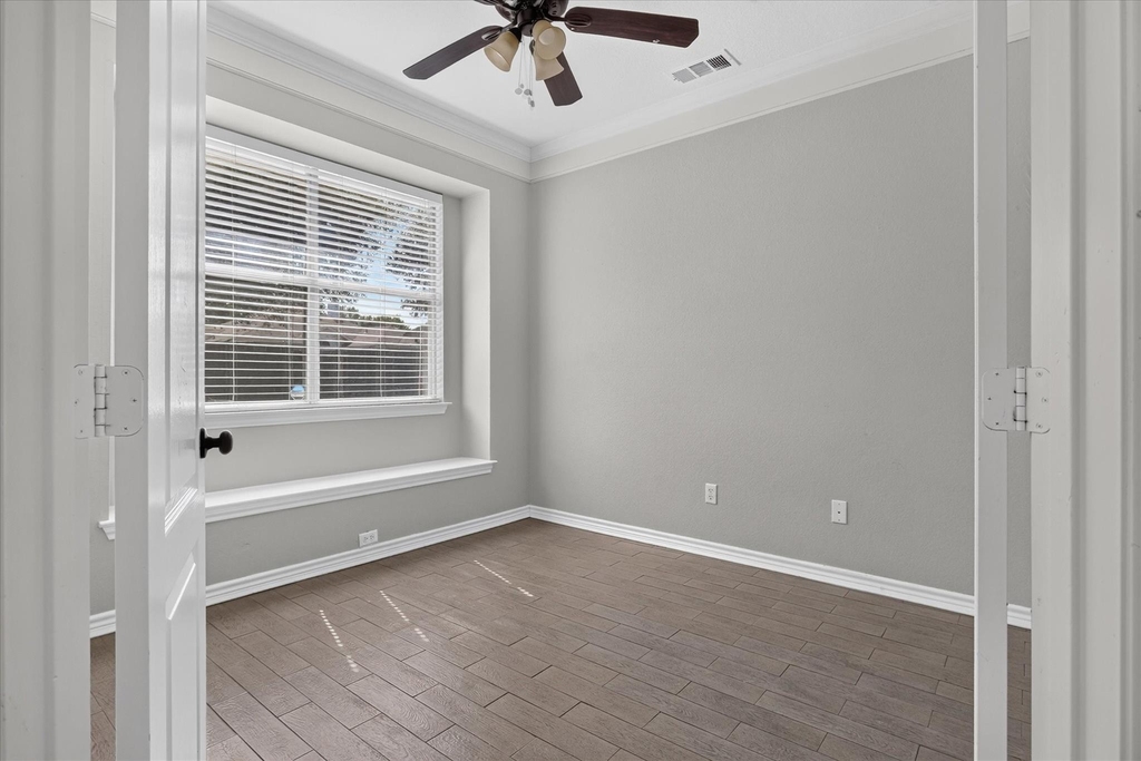 805 Sierra Lane - Photo 9
