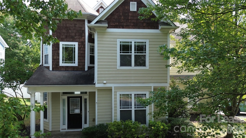18706 Coachmans Trace - Photo 3