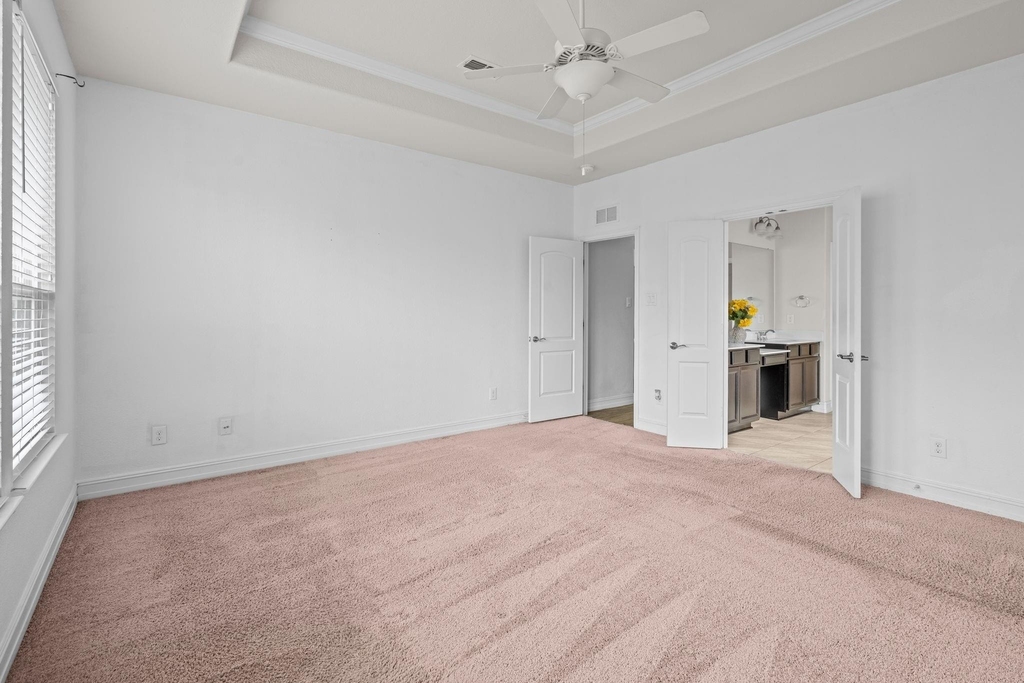 1929 Brahorn Lane - Photo 14
