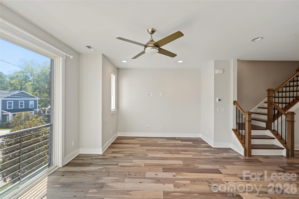 1245 Lomax Avenue - Photo 14