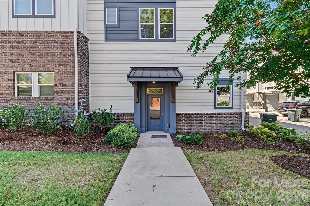 1245 Lomax Avenue - Photo 30
