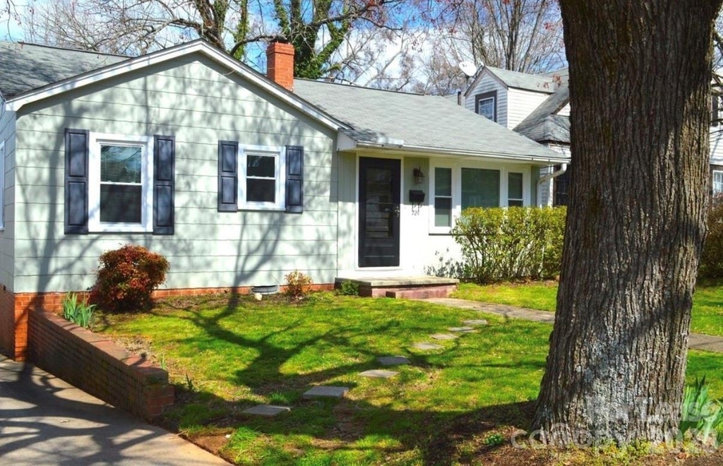 724 Maupin Avenue - Photo 1