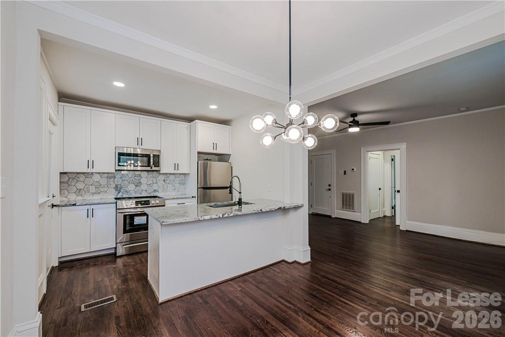 616 Oakland Avenue - Photo 4