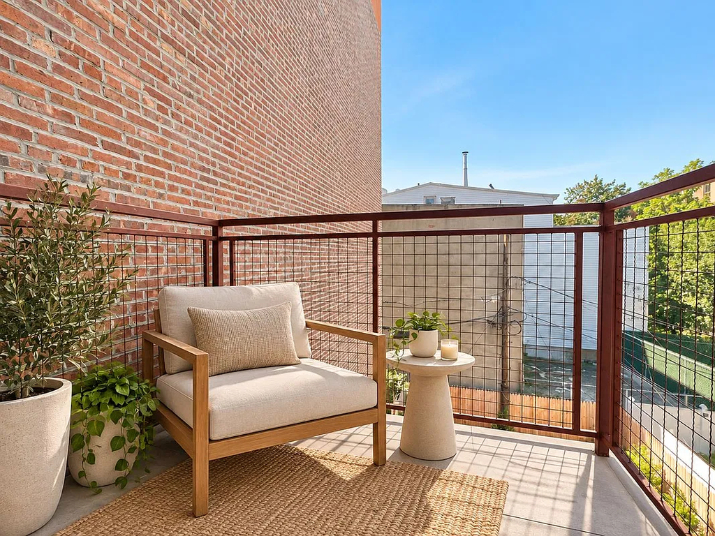 334 Evergreen Avenue - Photo 5