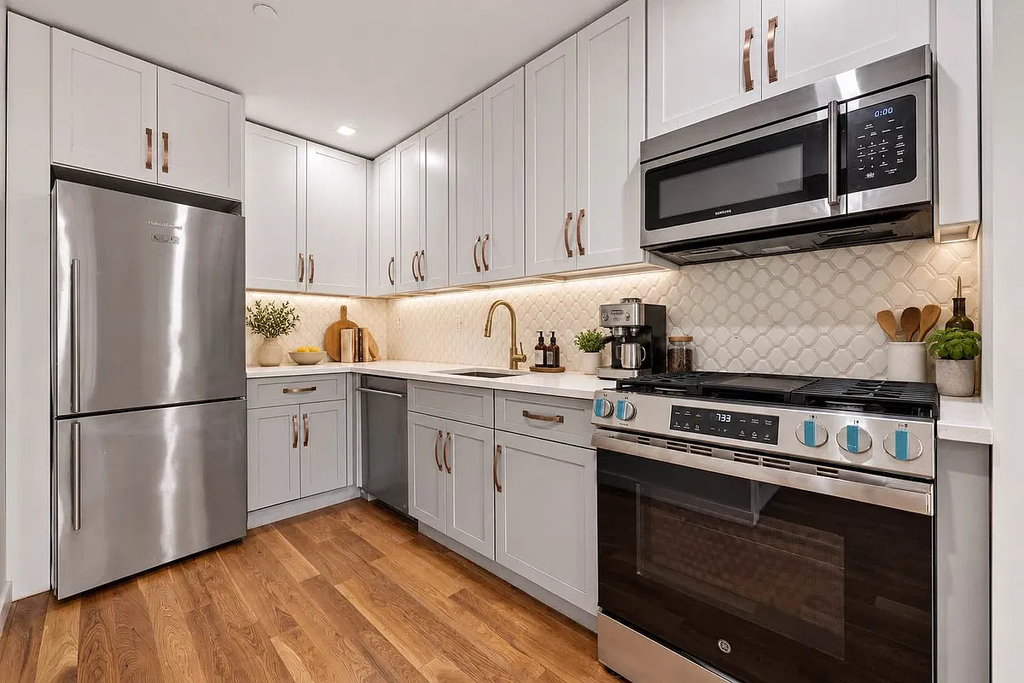 1201 Saint John'S Place - Photo 1