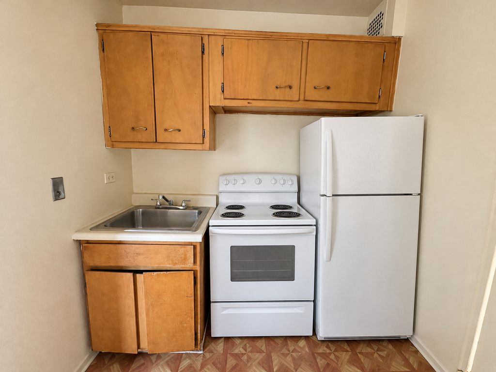 87-16 Winchester Boulevard - Photo 1