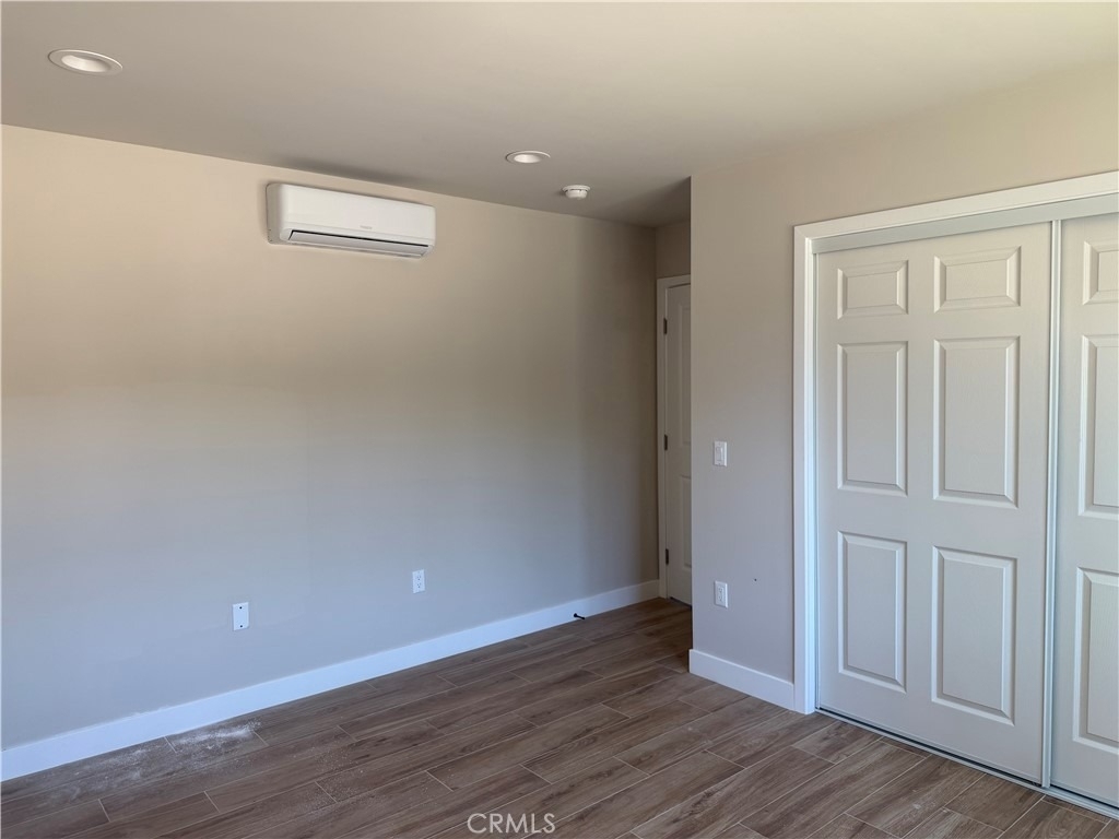 312 Rodecker Drive N - Photo 4