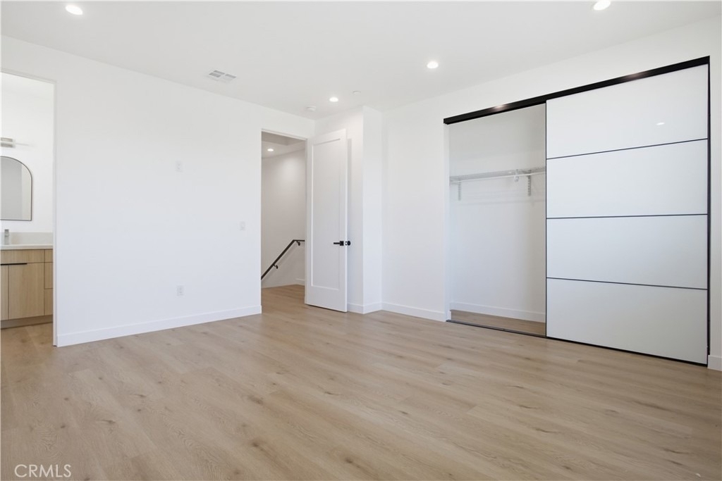 16106 Leadwell St - Photo 8