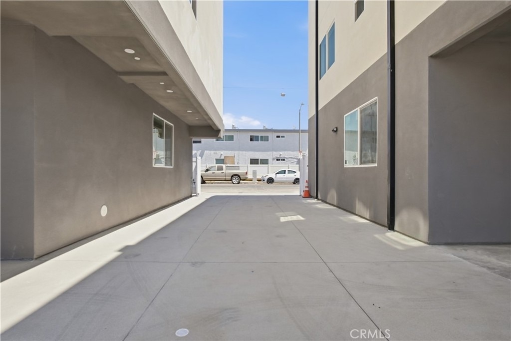 16106 Leadwell St - Photo 16