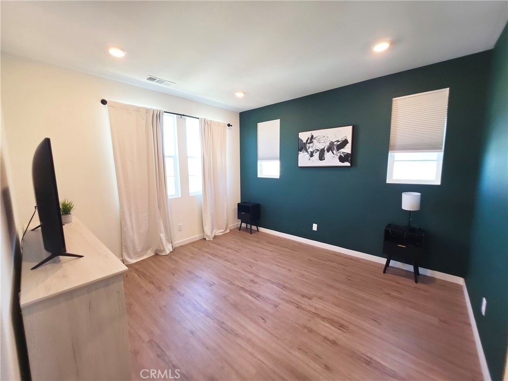 27589 Sanctuary Court - Photo 12