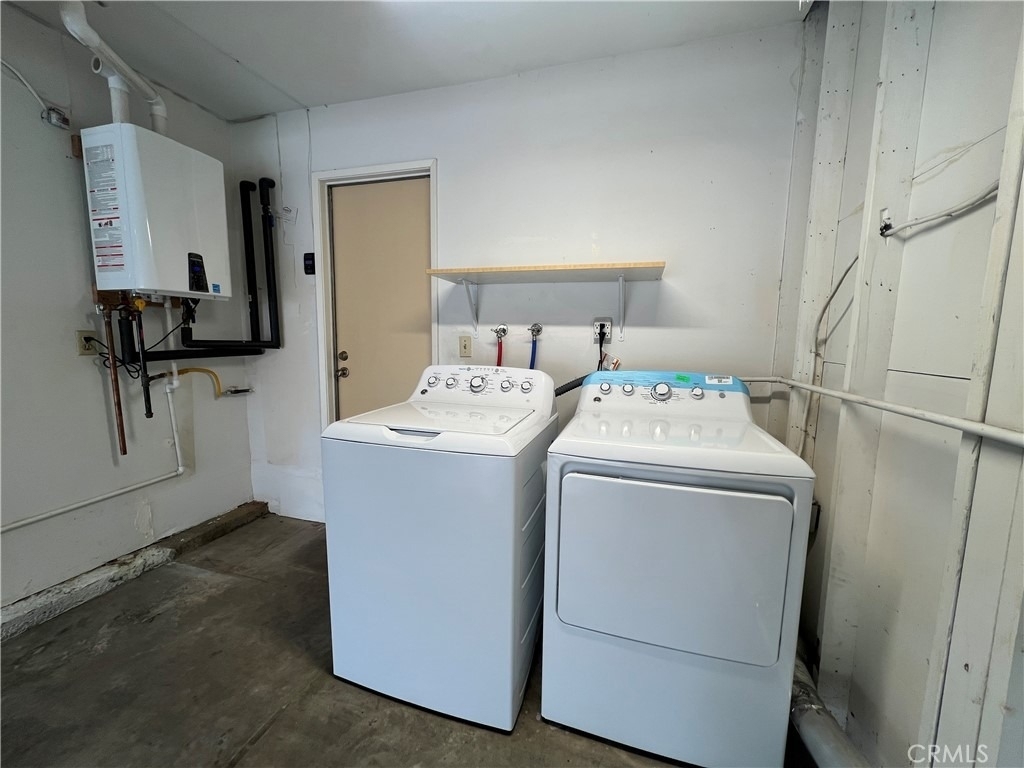 1550 Pine Drive - Photo 2