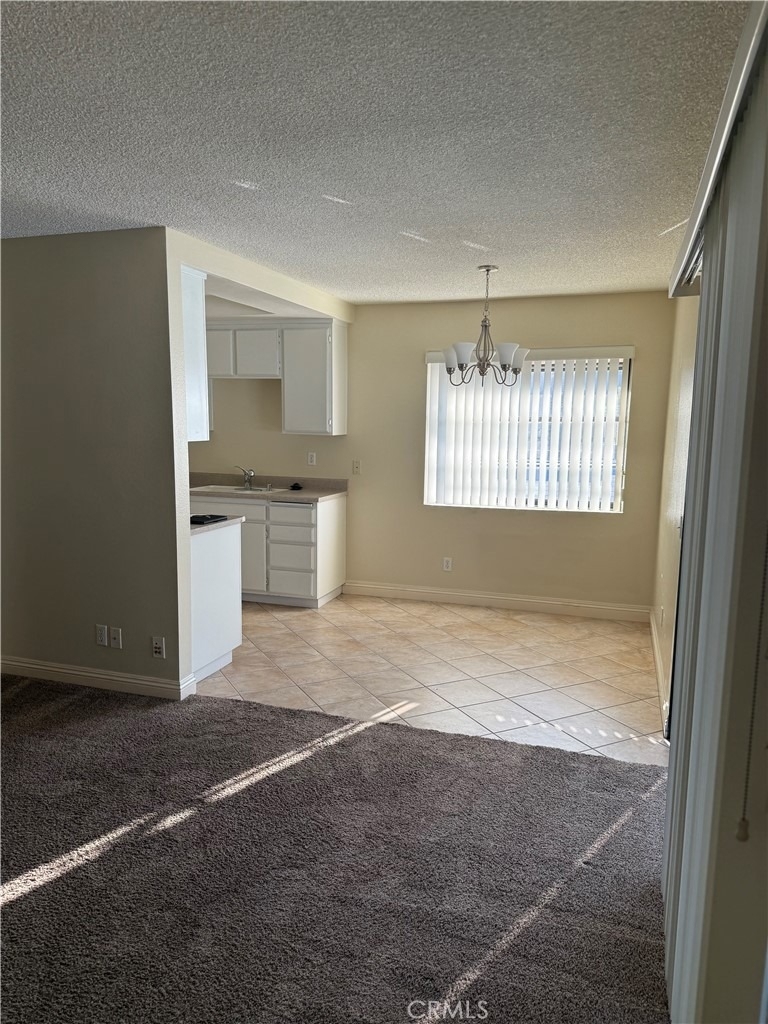 135 S Poplar - Photo 3