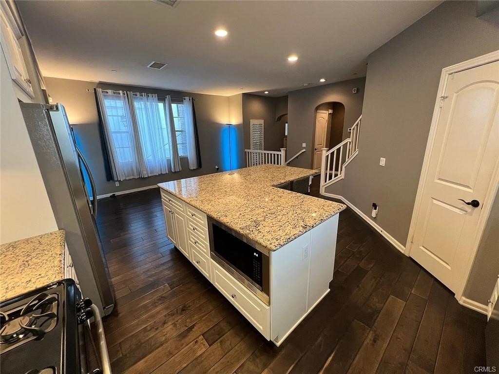 1752 Grand Avenue - Photo 17