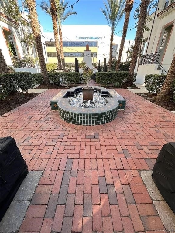 1752 Grand Avenue - Photo 4