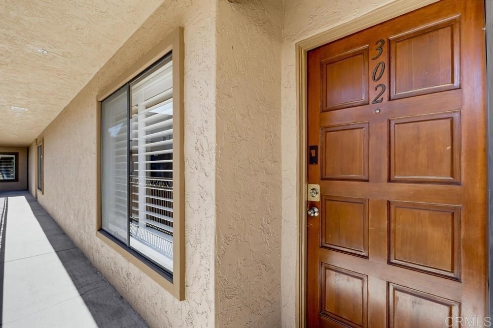 5649 Lake Park Way - Photo 3