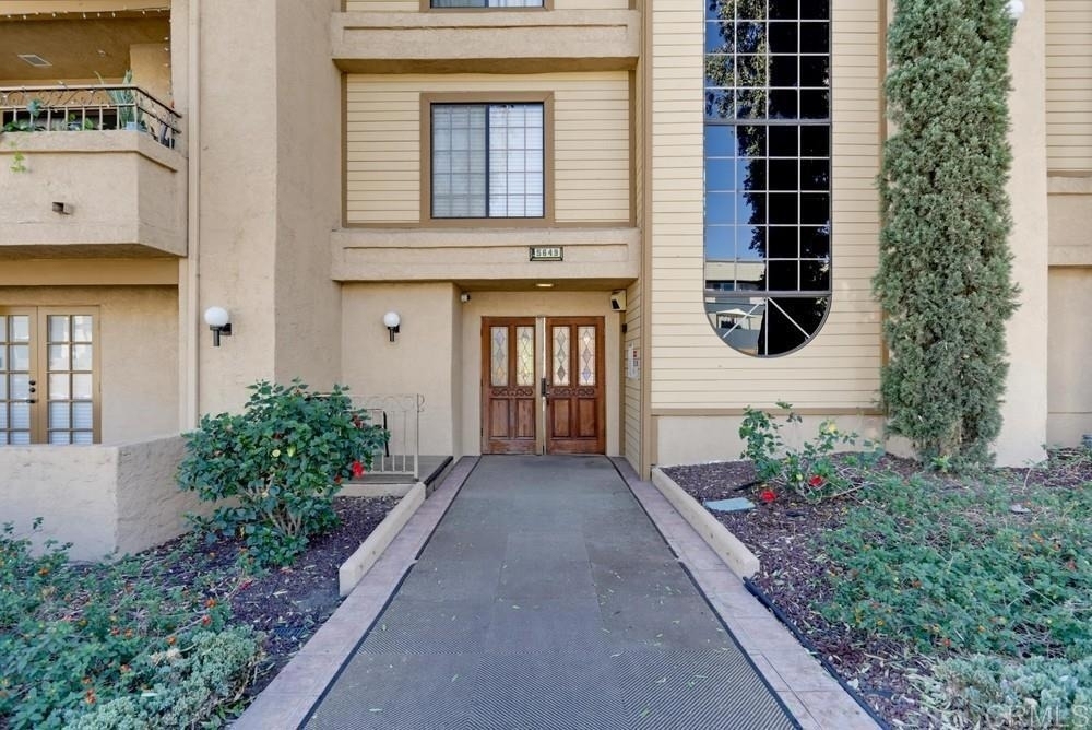 5649 Lake Park Way - Photo 1