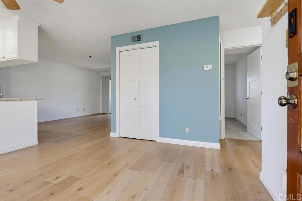 5649 Lake Park Way - Photo 4