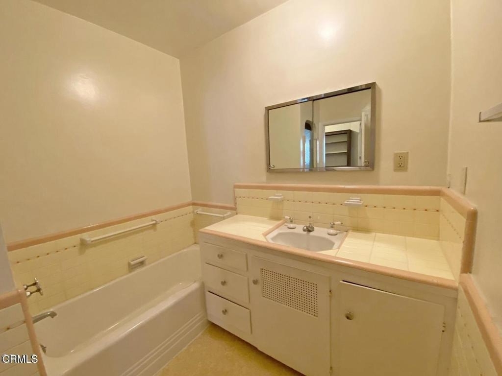 13 Halsted Circle - Photo 12