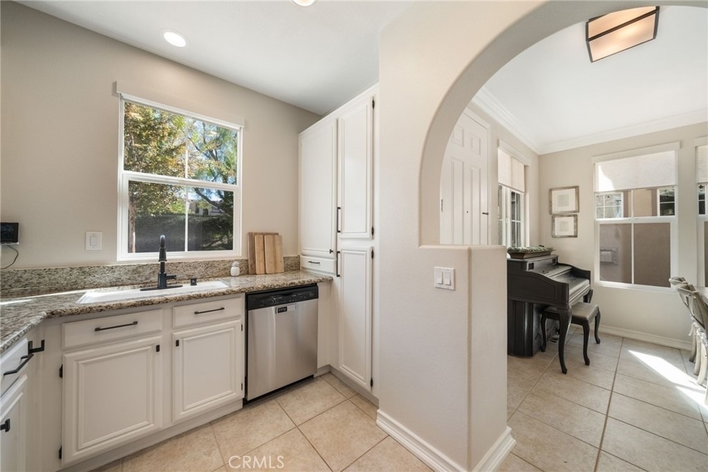 66 Amy Way - Photo 21