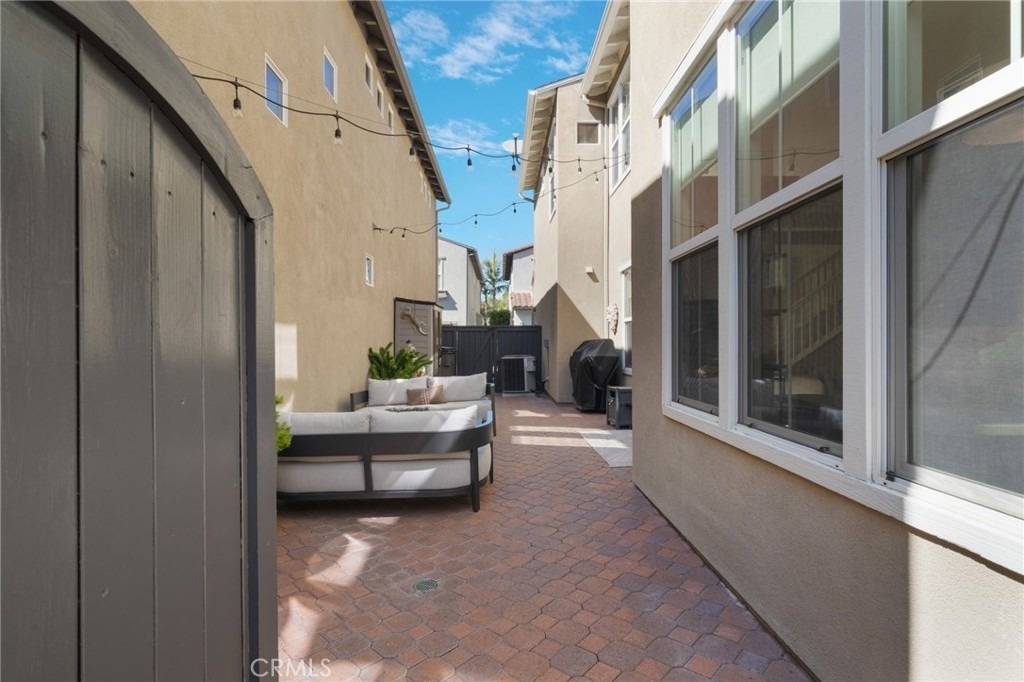 66 Amy Way - Photo 6