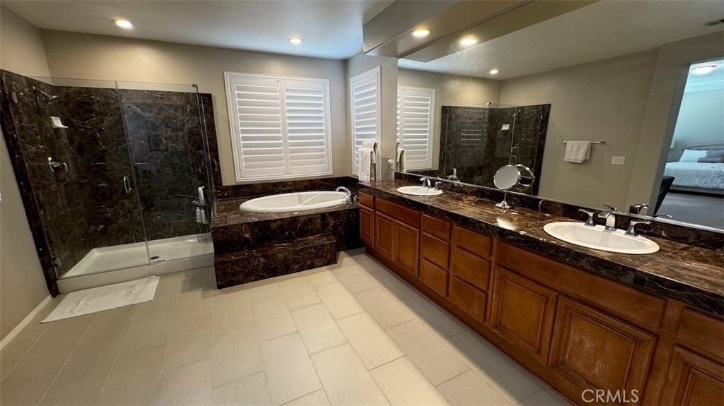 4428 Signature - Photo 23