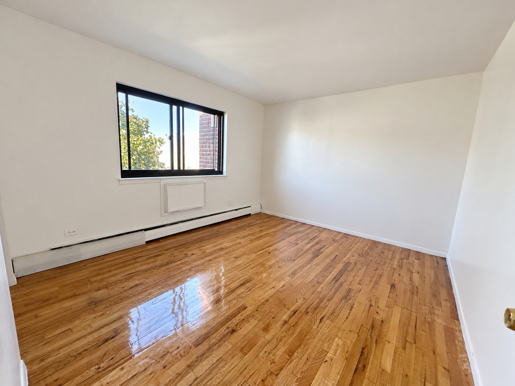 87-16 Winchester Boulevard - Photo 1