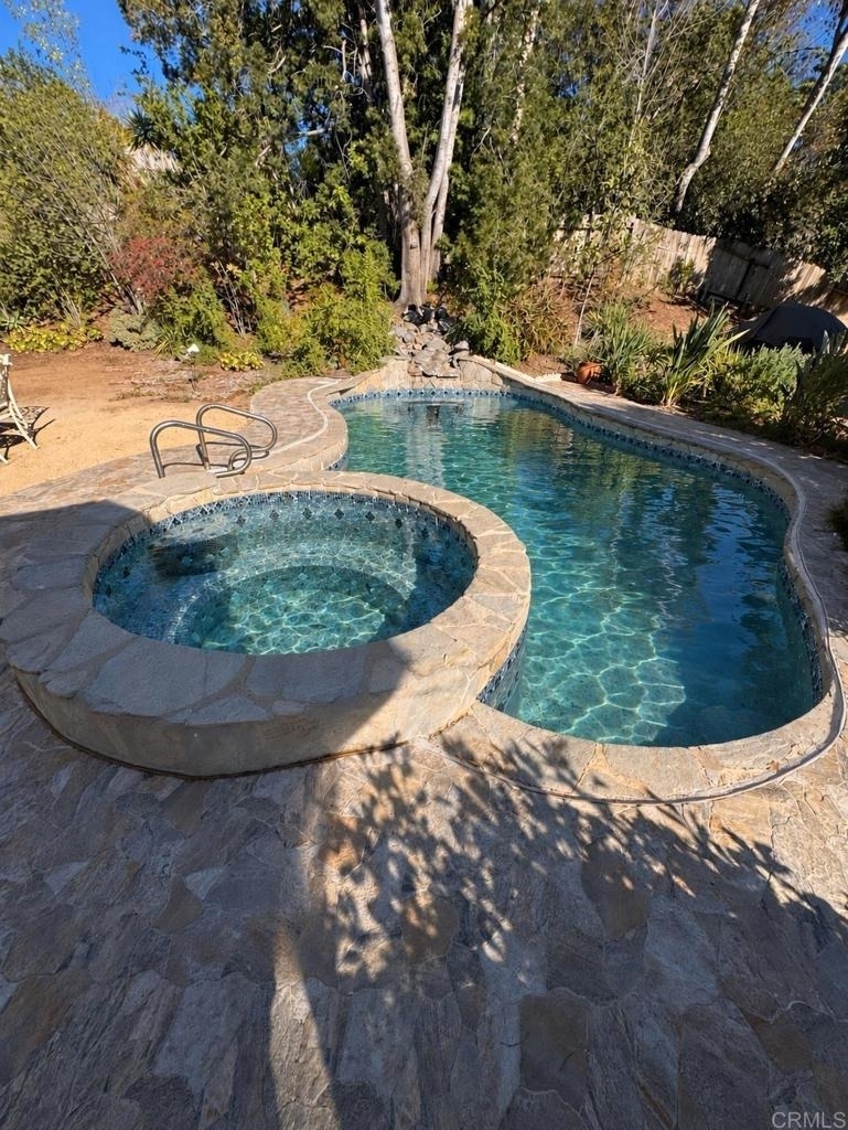 715 A Alamo Lane - Photo 5
