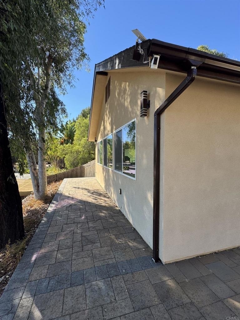 717 Alamo Lane - Photo 9