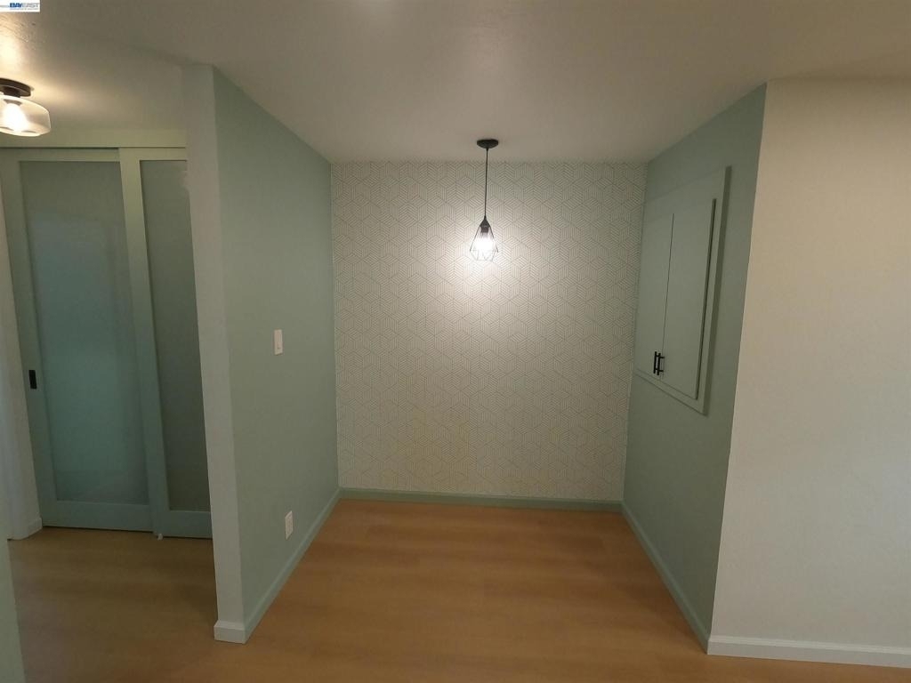1124 Hollywood Ave - Photo 6