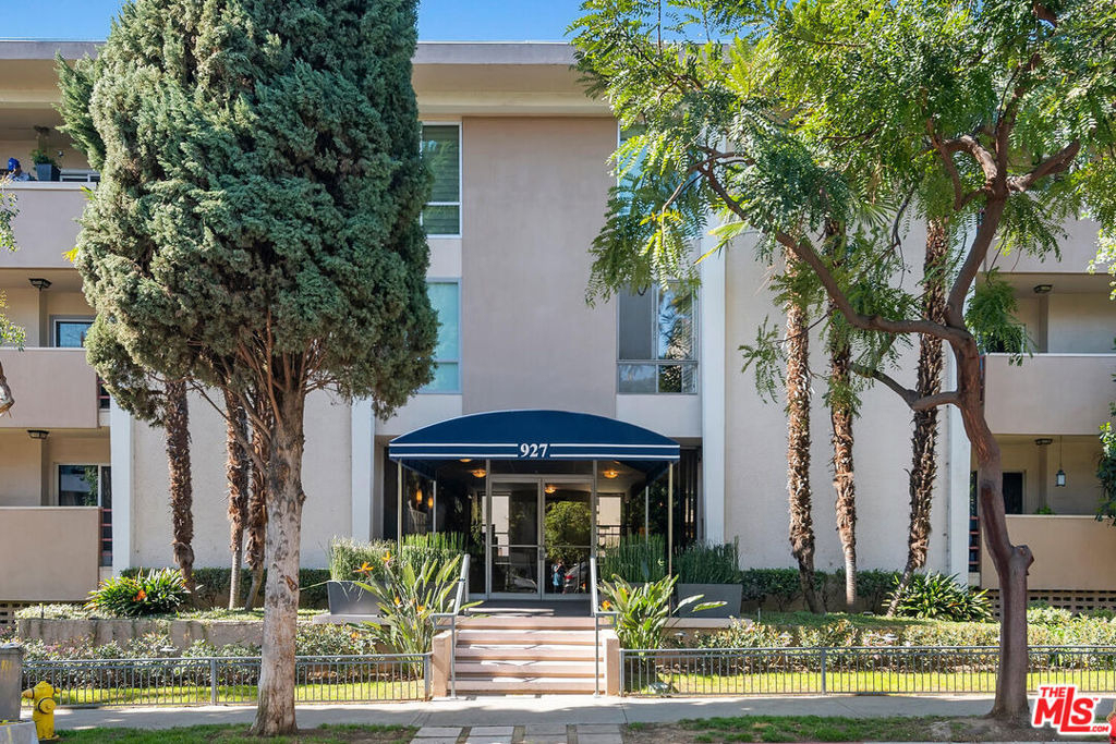 927 N Kings Road - Photo 13