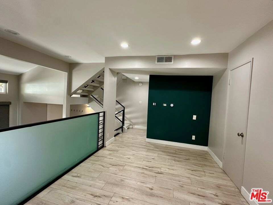 13621 Valerio Street - Photo 9