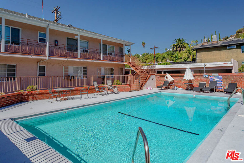 4141 Los Feliz Boulevard - Photo 3