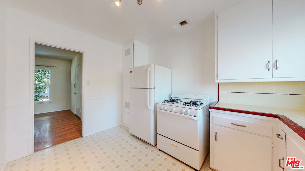 11284 Montana Avenue - Photo 5
