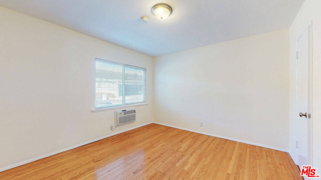 11284 Montana Avenue - Photo 6