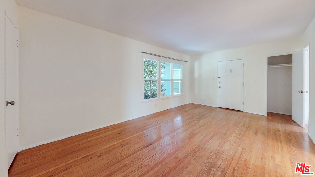 11284 Montana Avenue - Photo 2
