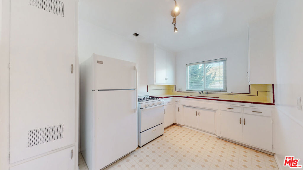 11284 Montana Avenue - Photo 4