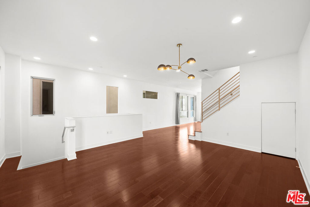 5907 Saturn Street - Photo 5