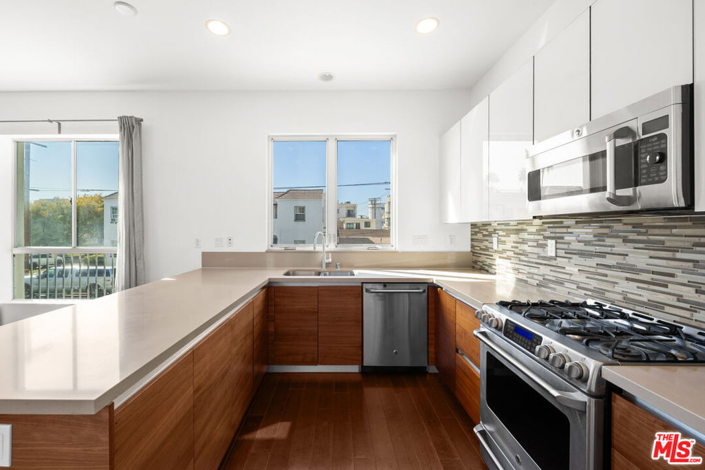 5907 Saturn Street - Photo 11