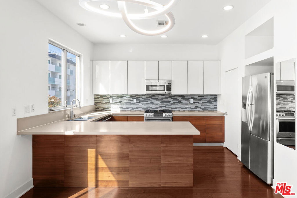 5907 Saturn Street - Photo 10