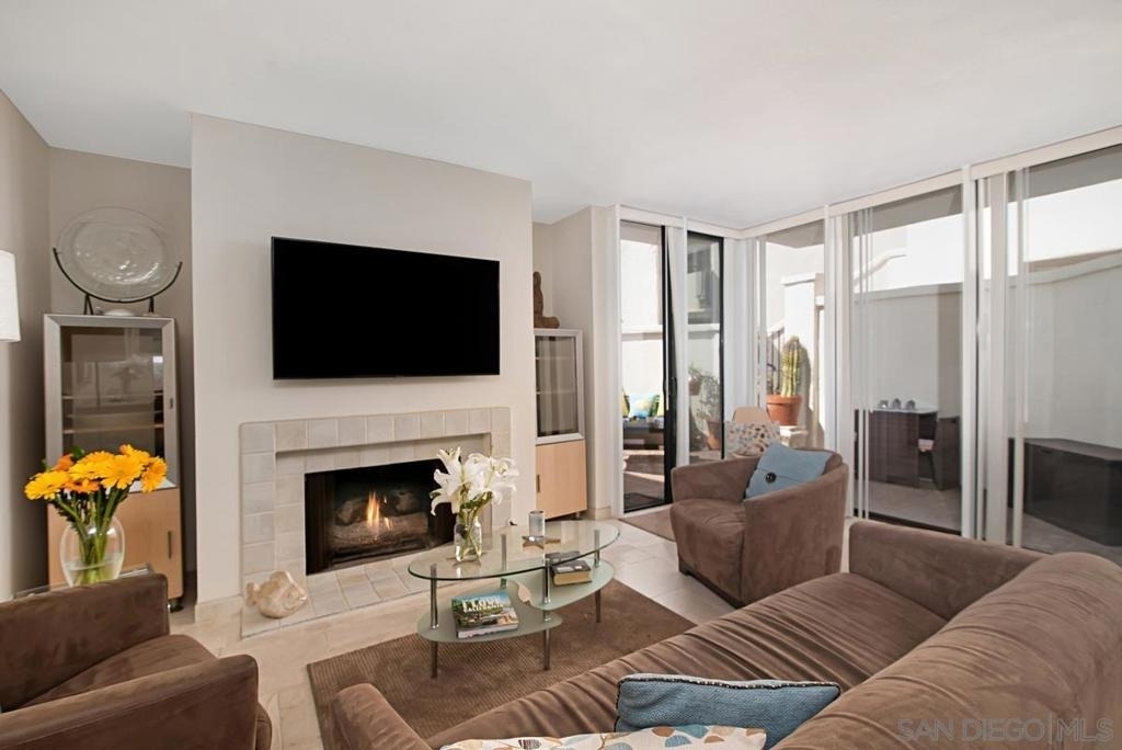 303 Coast - Photo 2