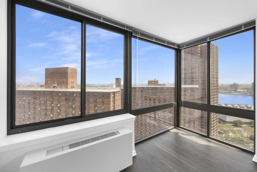 1BR in Upper East Side - Photo 1