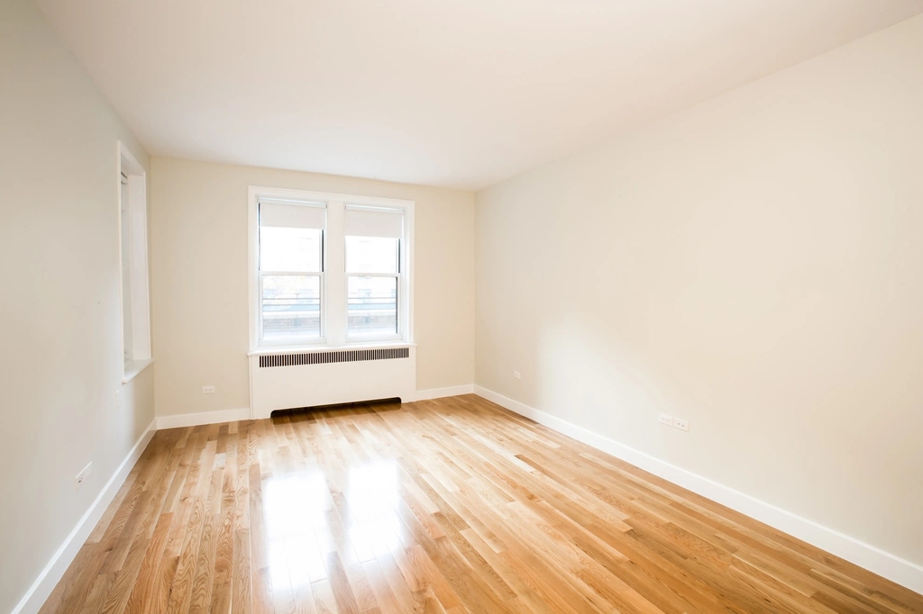 Studio in Chelsea - Photo 0