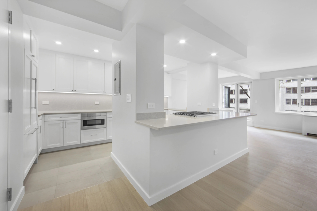 2BR in Upper East Side - Photo 1