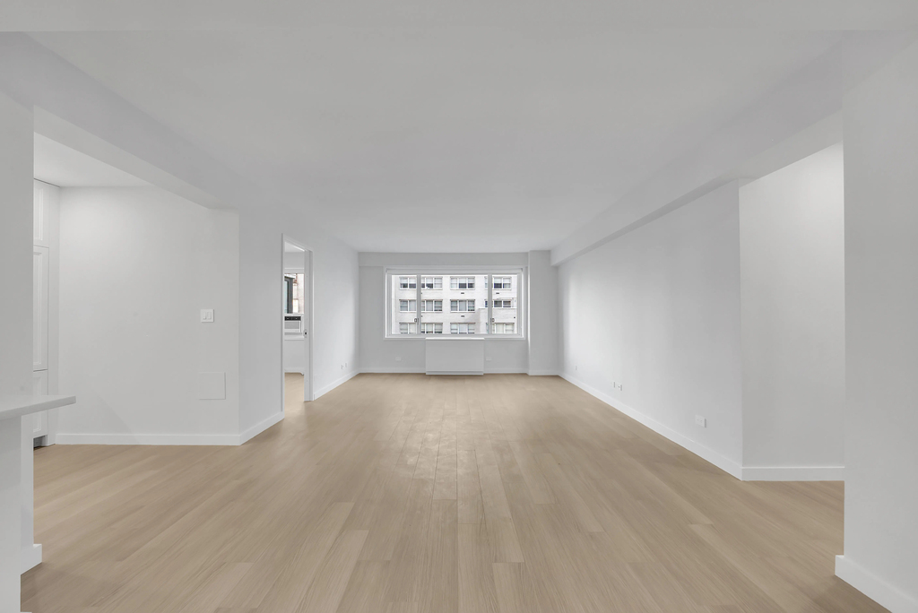 3BR in Upper East Side - Photo 0