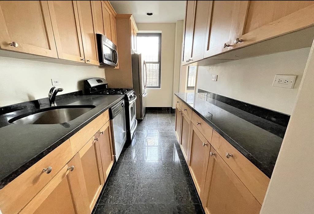 166 2nd Avenue - Photo 5